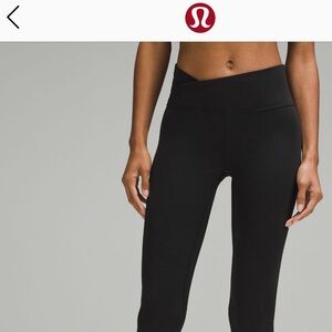 Authentic Lululemon Align asymmetrical waist leggings with pocket. Like new!!